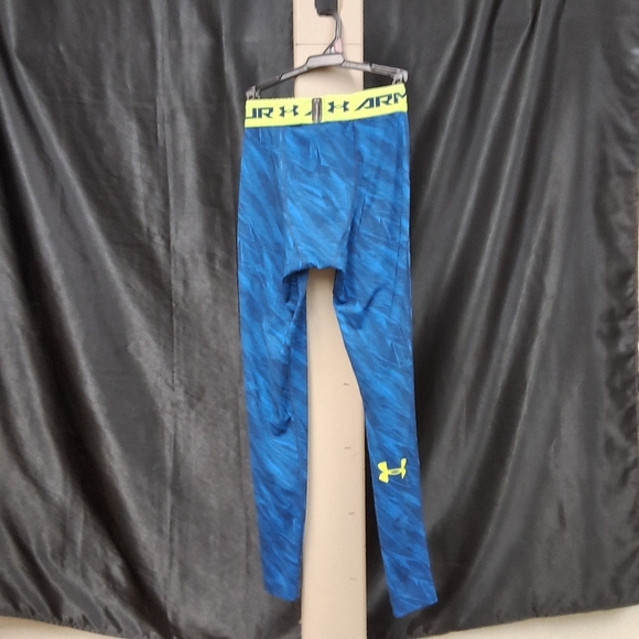 Under Armour Green and Blue Leggings for Active Comfort - Picture 12 of 13